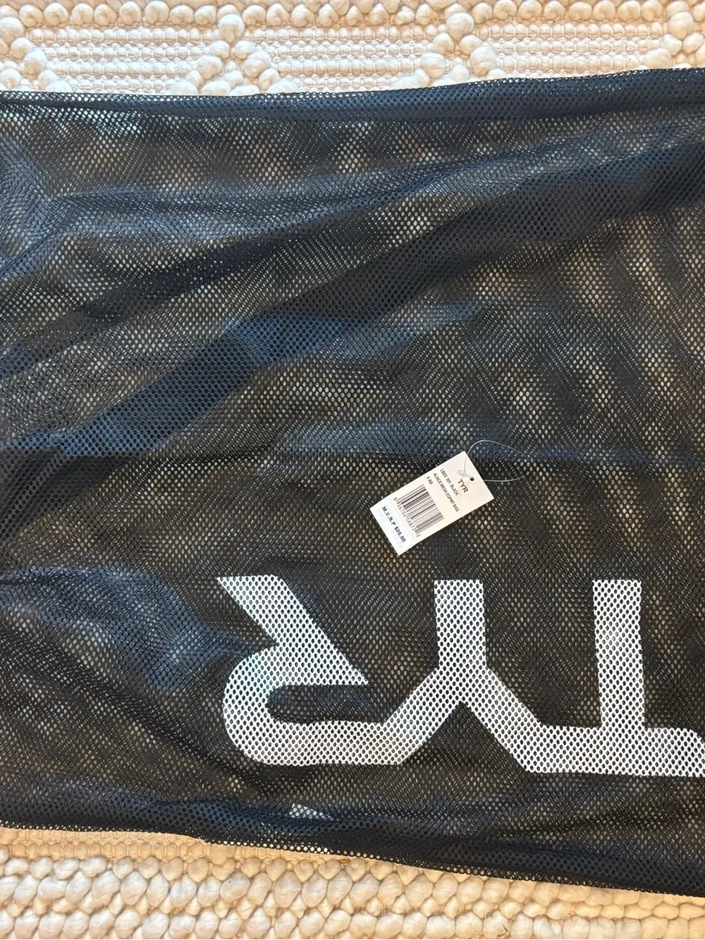 NWT TYR Alliance Mesh Equipment Black Drawstring Swim Bag